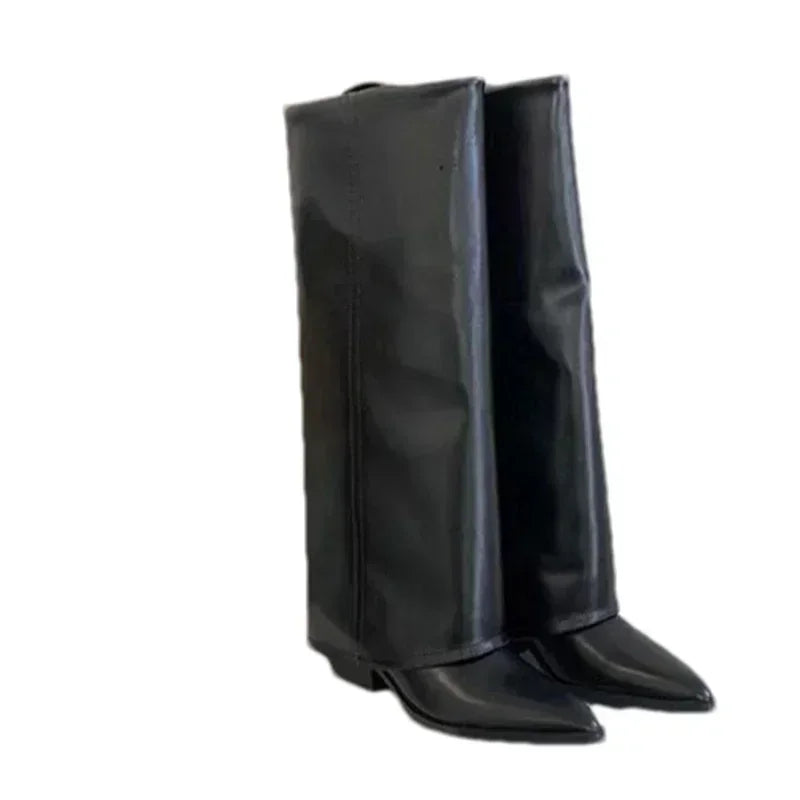 Botas altas de piel con tacón grueso