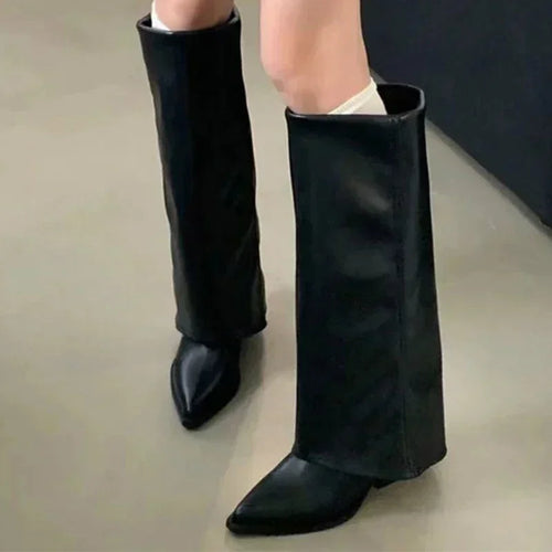 Botas altas de piel con tacón grueso