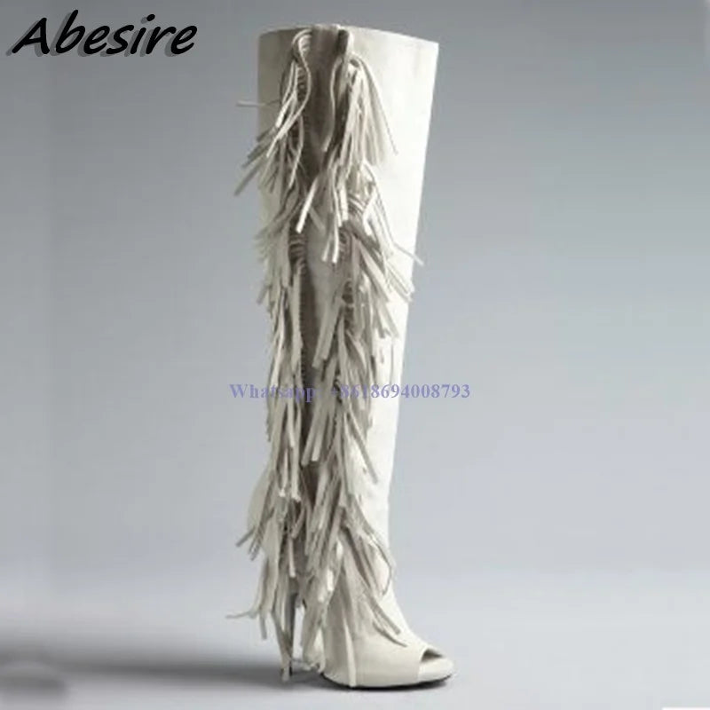 Nuevas botas blancas con flecos