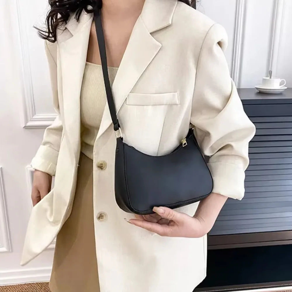 pequeños bolsos elegantes