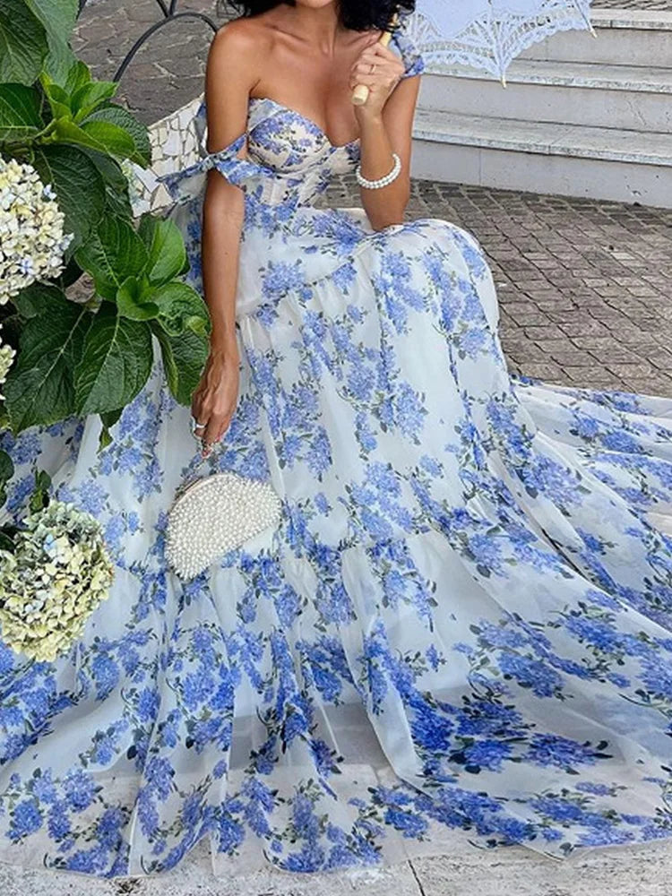 Elegante vestido largo con estampado floral