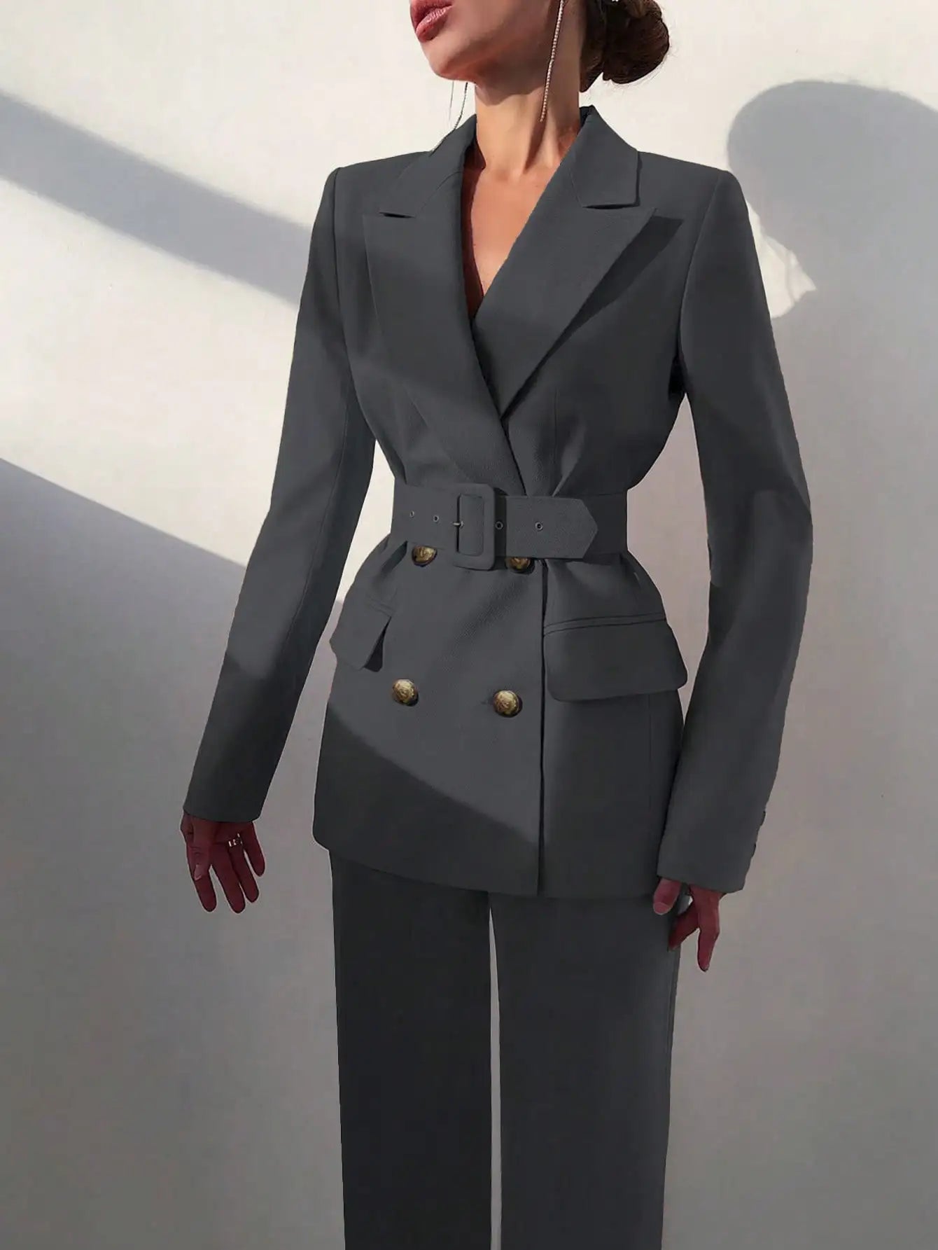 Elegante conjunto de dos piezas para mujer